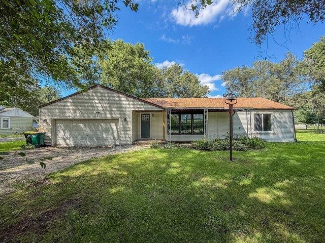 House for sale in Oreana, Illinois