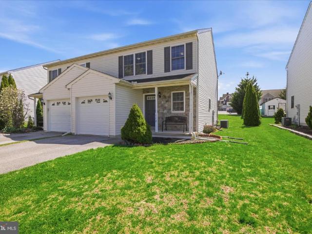 Townhouse for sale in New Holland, Pennsylvania