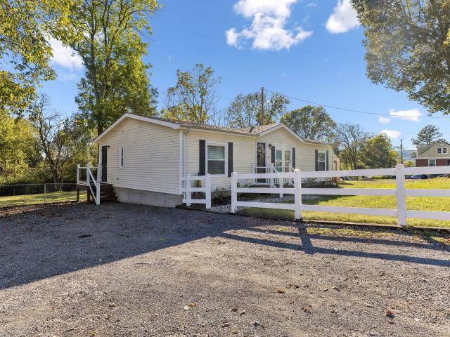 House for sale in Ashland City, Middle Tennessee