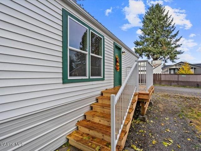 House for sale in Hayden, Idaho
