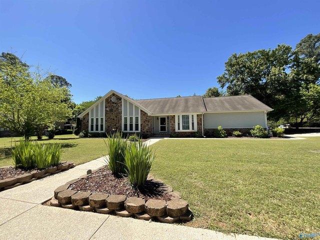 House for sale in Harvest, Alabama