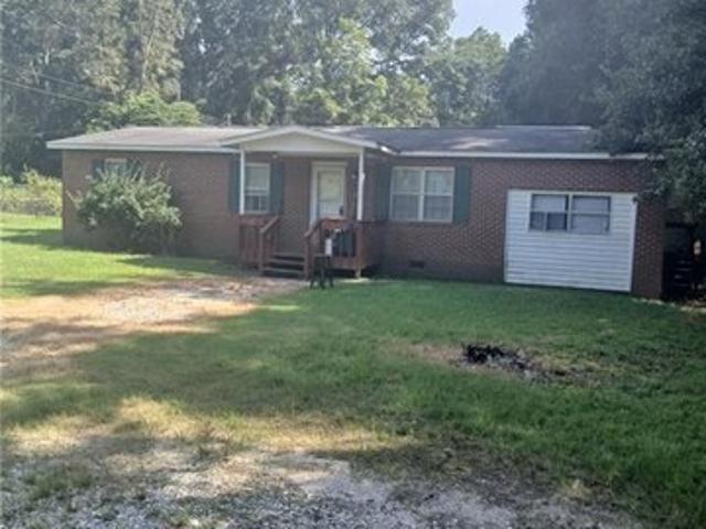 House for sale in Loachapoka, Alabama