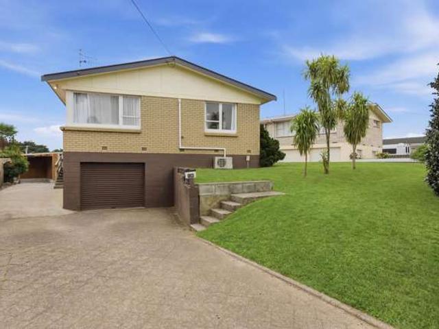 House for sale in Omokoroa, Bay Of Plenty