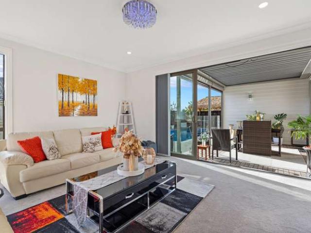House for sale in Whangaparaoa