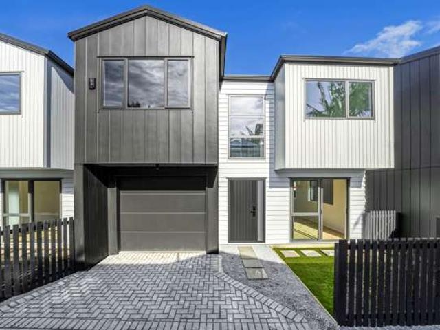 Townhouse for sale in Howick, Oroua County