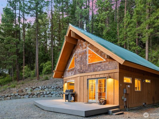 House for sale in Ronald
