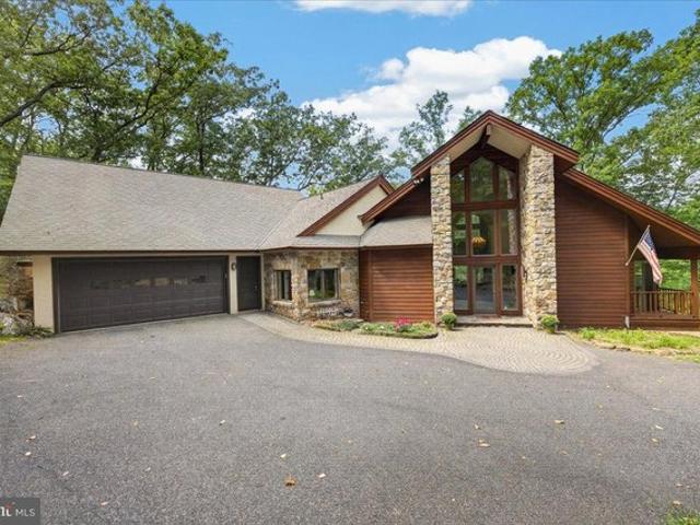 House for sale in Green Lane, Pennsylvania