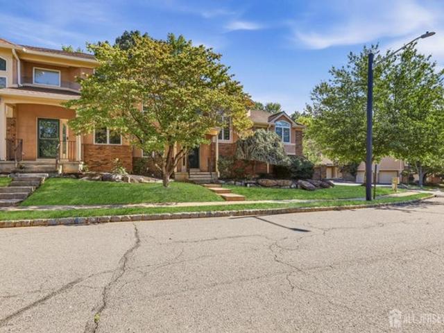 Townhouse for sale in Dayton, New Jersey