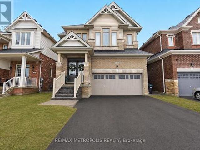 House for sale in Ontario