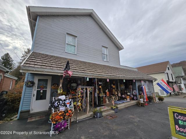 House for sale in Hop Bottom, Pennsylvania