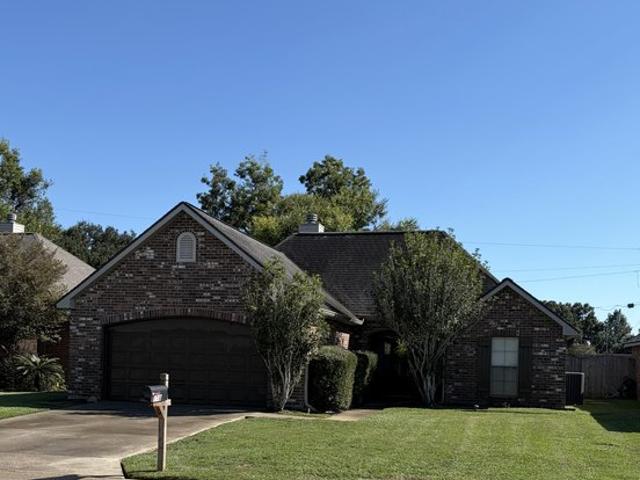 House for sale in Youngsville, Lafayette Parish