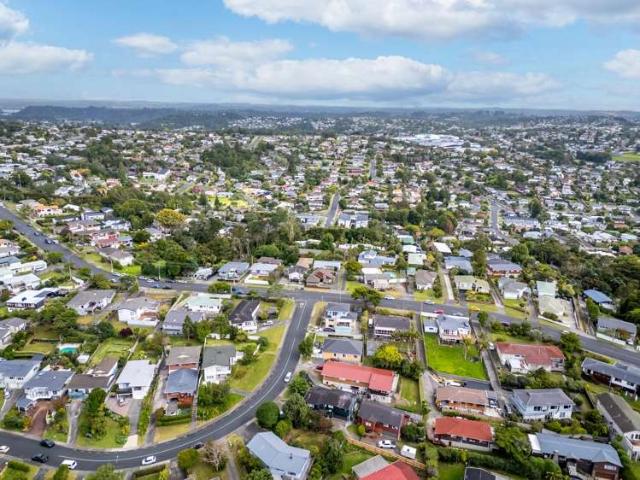 House for sale in Wairau Valley