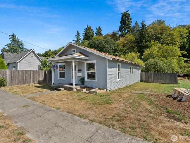 House for sale in Centralia, Washington