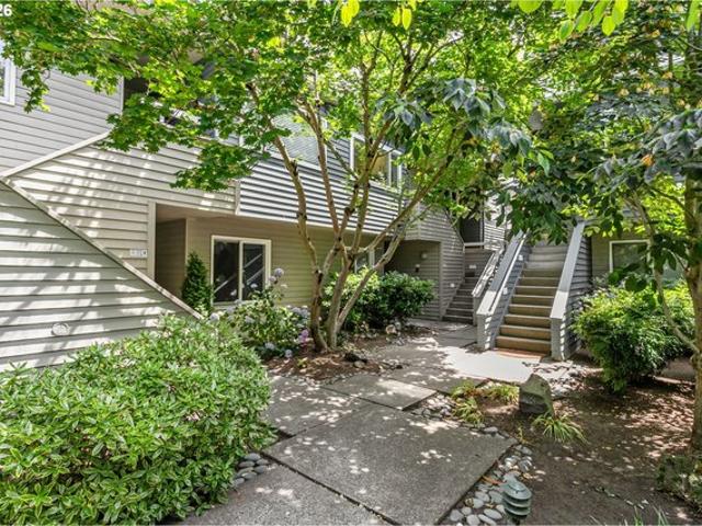 Condo for sale in Oregonia