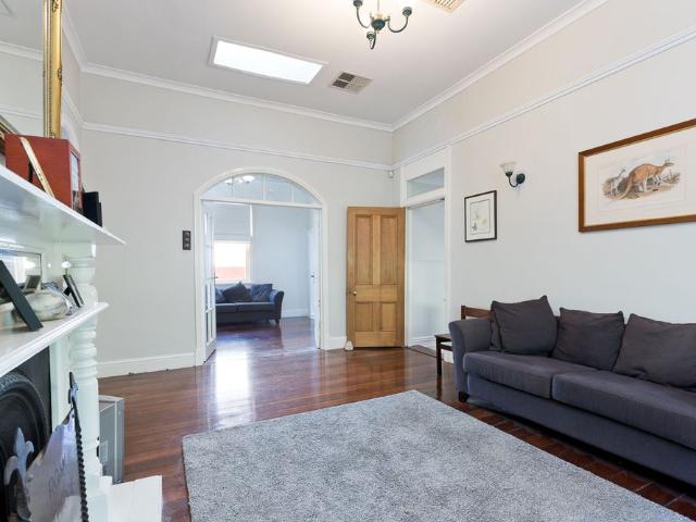 House for rent in West Leederville, Town of Cambridge