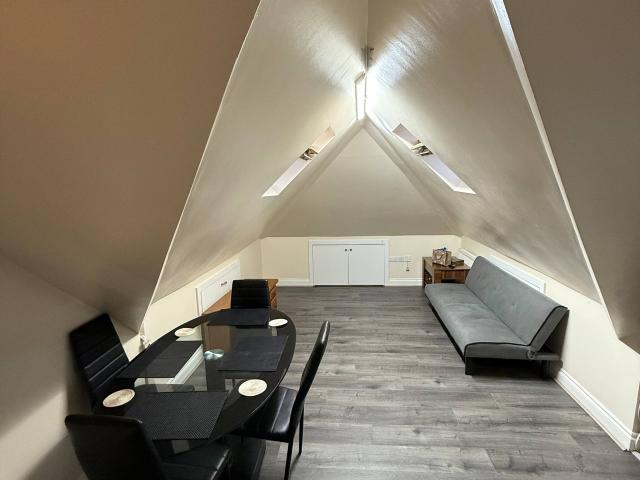 Apartment for rent in London Borough of Ealing, Greater London