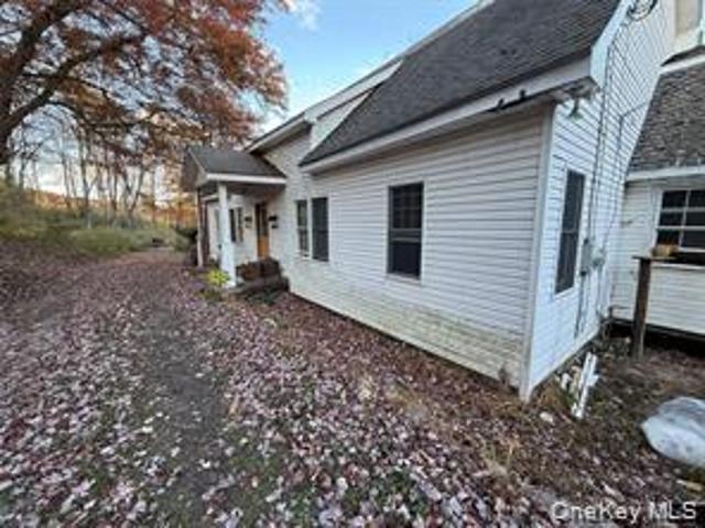House for sale in Bloomingburg, New York