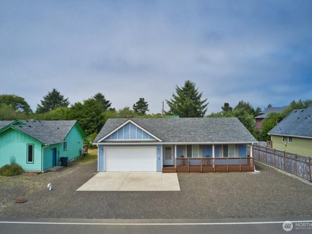 House for sale in Ocean Shores, Washington