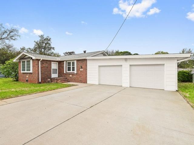 House for sale in Mary Esther, Florida