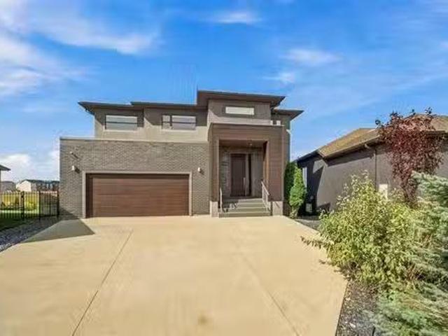 House for sale in East St. Paul, Manitoba