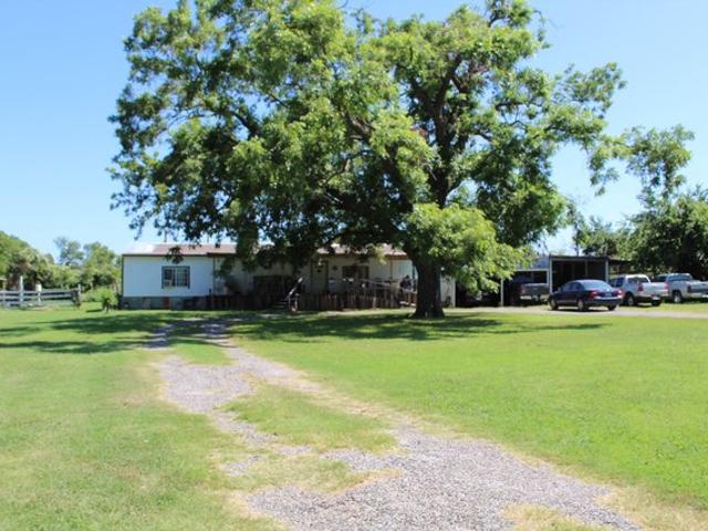 House for sale in Springtown, Parker County