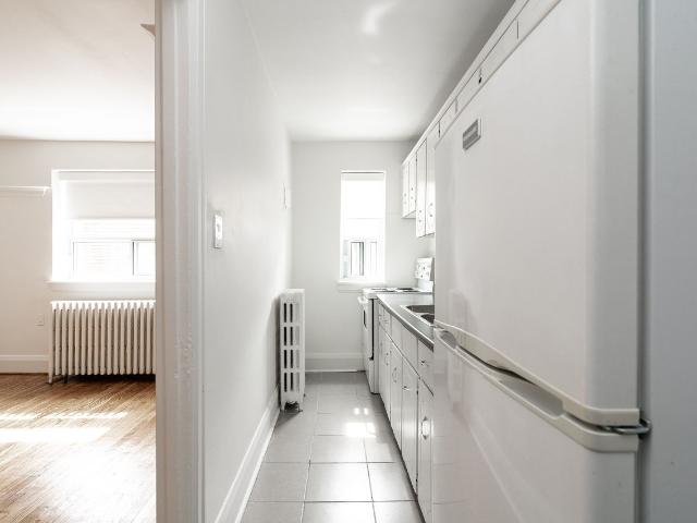 Apartment for rent in Sunnyside, Toronto
