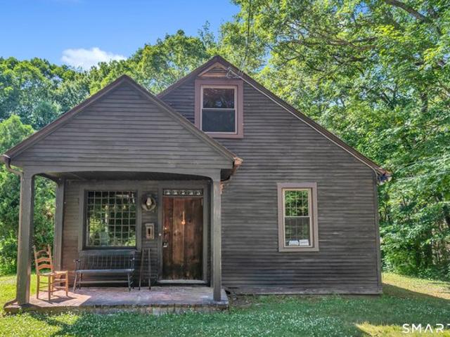 House for sale in Norwich, Connecticut