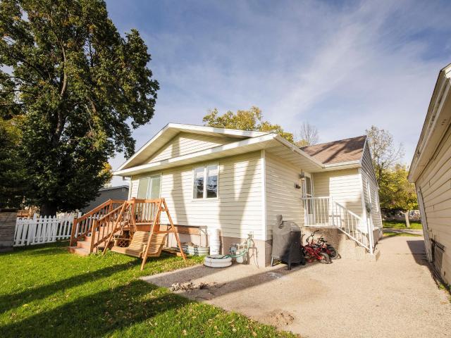 House for sale in Morris, Stevens County