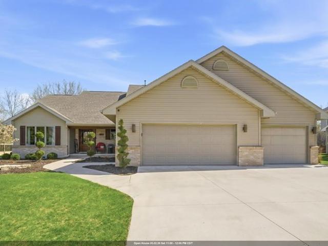 House for sale in Combined Locks, Wisconsin