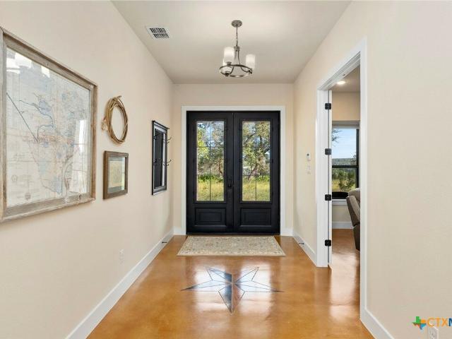 House for sale in Canyon Lake