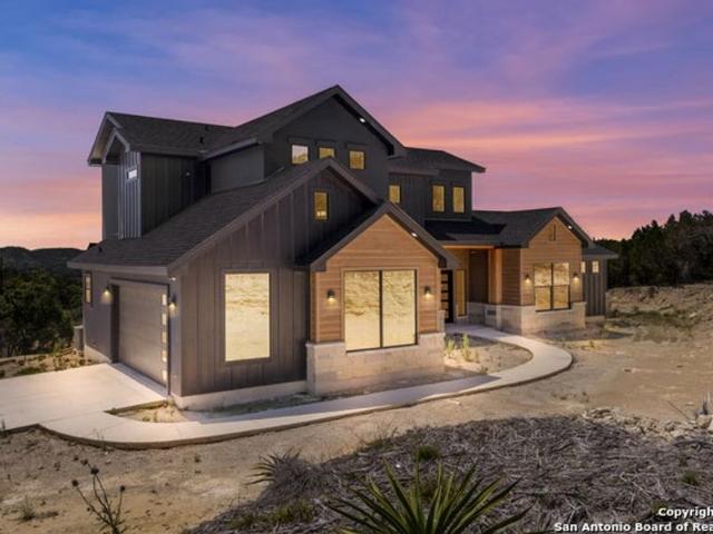House for sale in Comfort