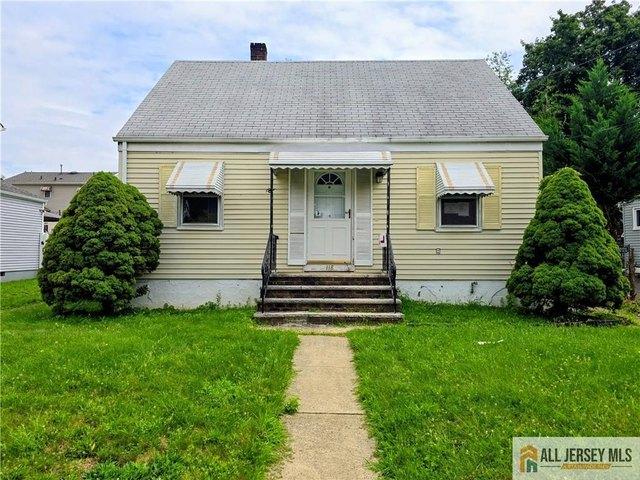 House for sale in Sayreville, New Jersey
