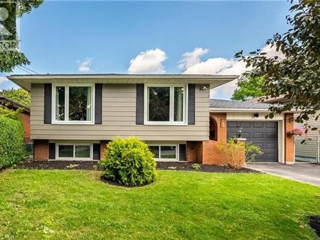 House for sale in Ancaster, Ontario