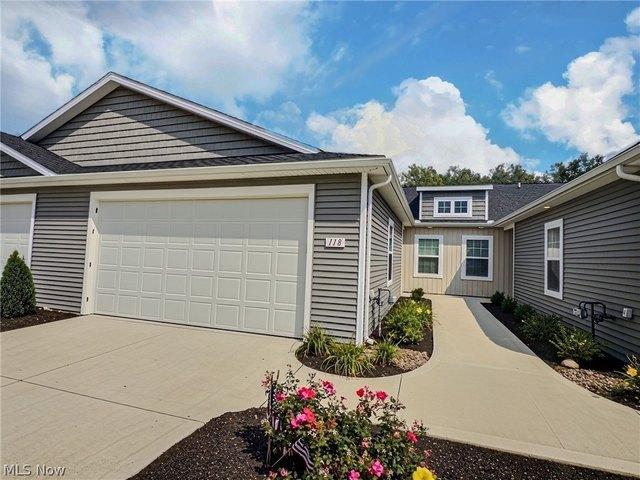 Townhouse for sale in Elyria, Ohio