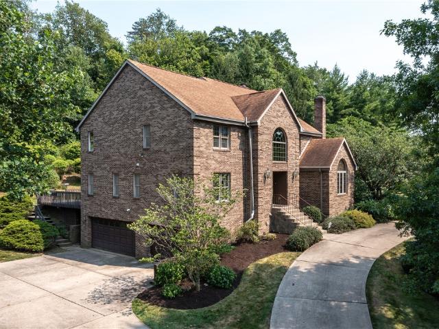 House for sale in Bakerstown, Pennsylvania