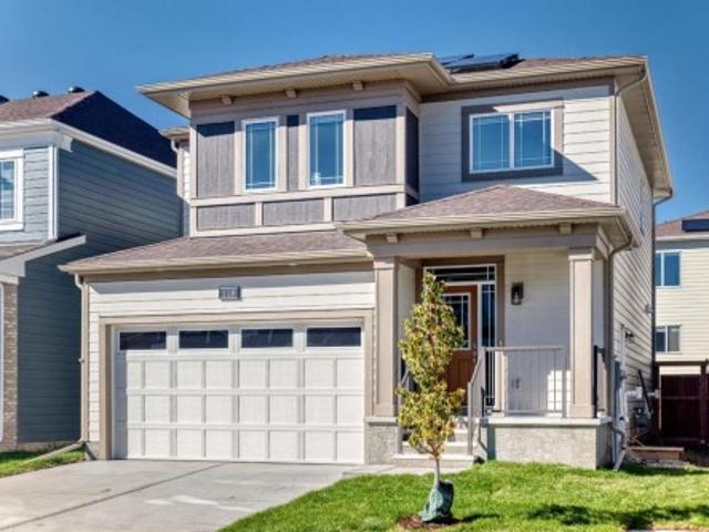 House for sale in Yorkville, Calgary