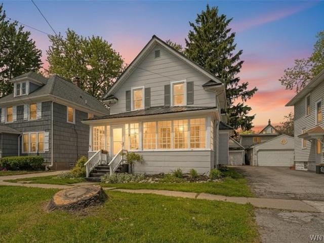 House for sale in Niagara, New York