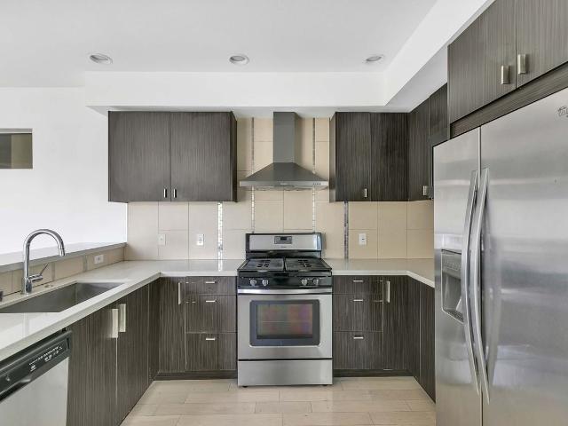 Apartment for rent in Canoga Park, California