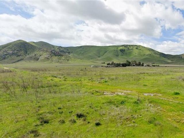 Land for sale in Santa Margarita, California