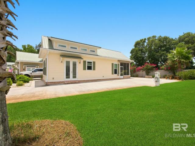 House for sale in Elberta, Alabama