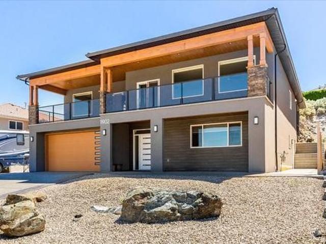House for sale in Osoyoos