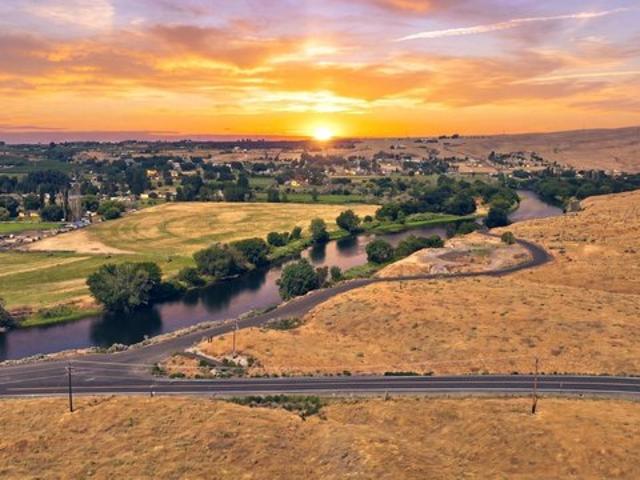 Land for sale in Benton City, Washington