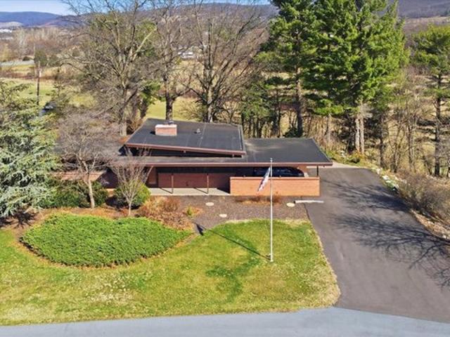 House for sale in Smithsburg, Maryland