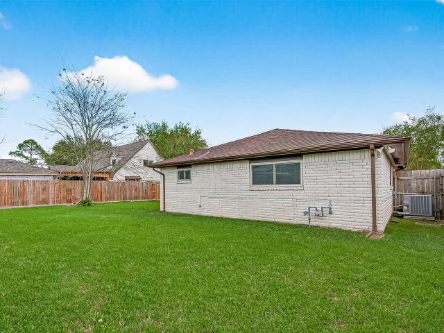 House for sale in Meadows Place, Texas