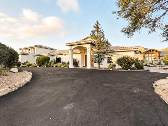 House for sale in New Mexico