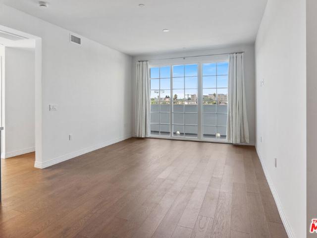 Property for rent in Canoga Park, California