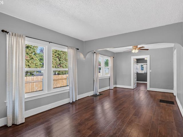 House for sale in Salem, Marion County
