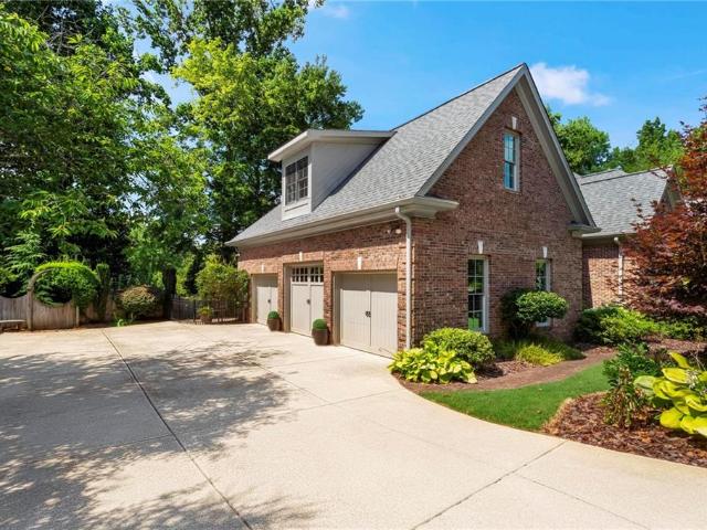 House for sale in Dunwoody, Georgia
