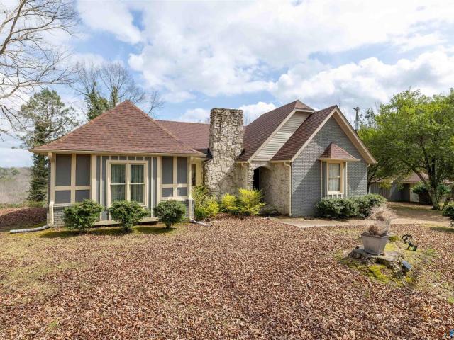 House for sale in Hamilton, Alabama