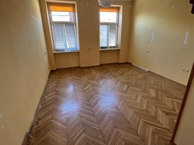 Etagenwohnung mieten in Wien